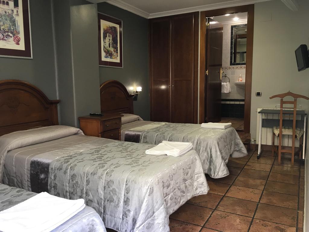 Pension La Redonda Logrono Luaran gambar